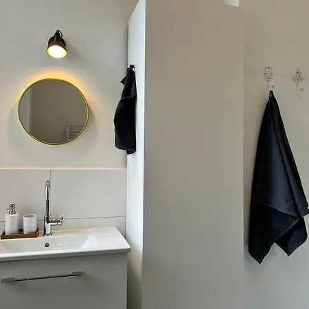 2 Zi Whg Zentral, Altbau, Renoviert 4P Apartment Hannover Exterior photo