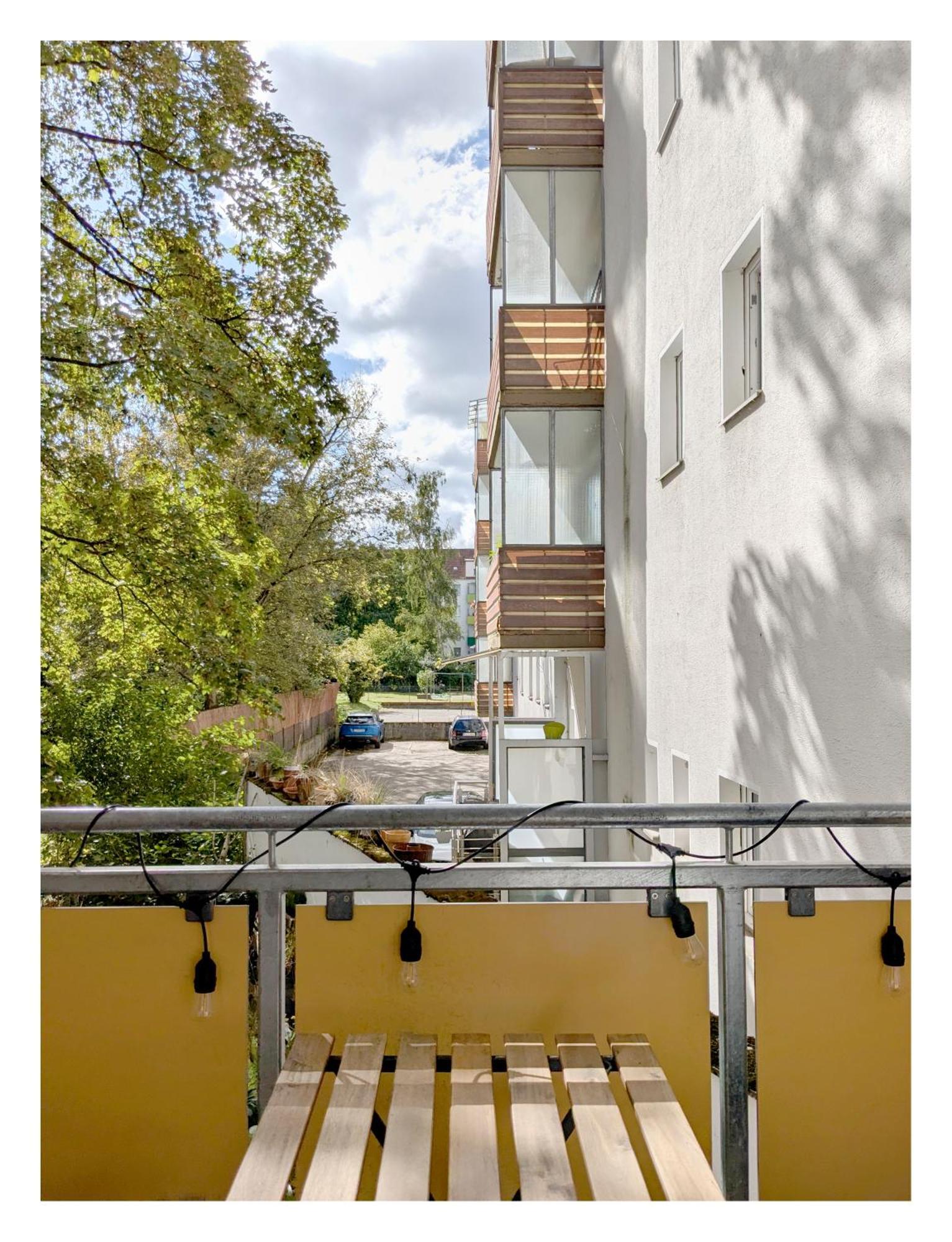 2 Zi Whg Zentral, Altbau, Renoviert 4p Apartment *